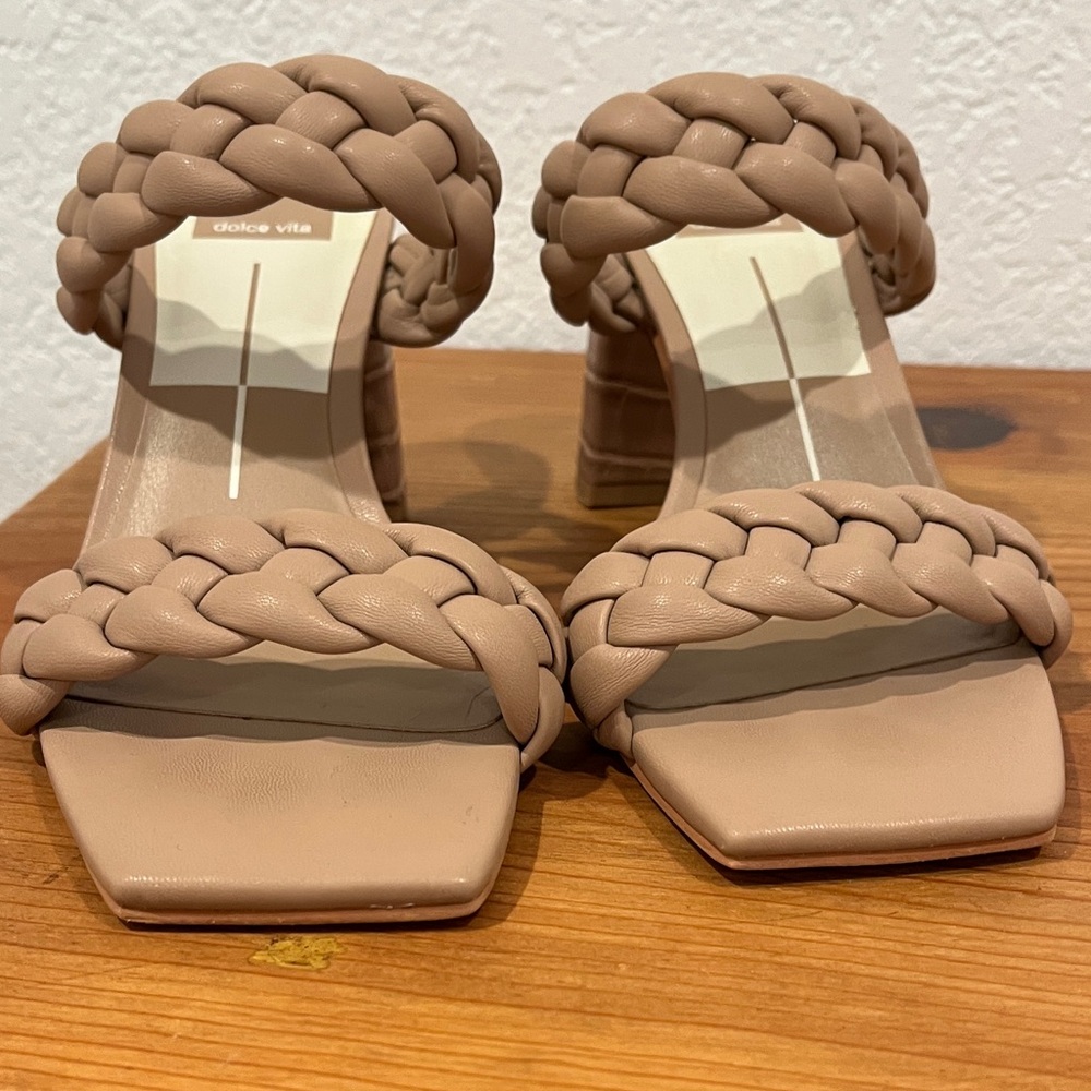 Dolce Vita Women's Beige Braided Sandals - Picture 6 of 6